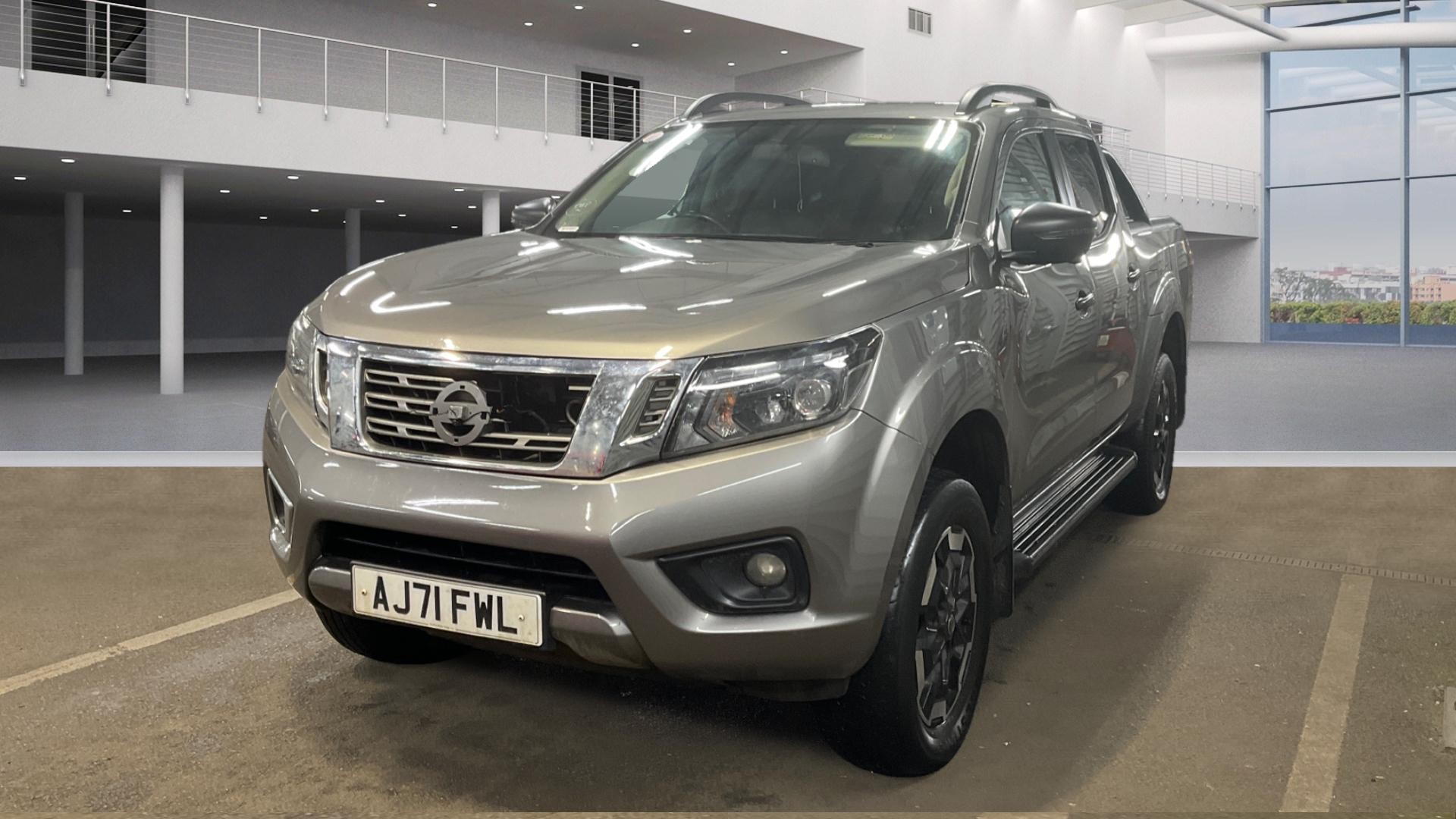 NISSAN Navara